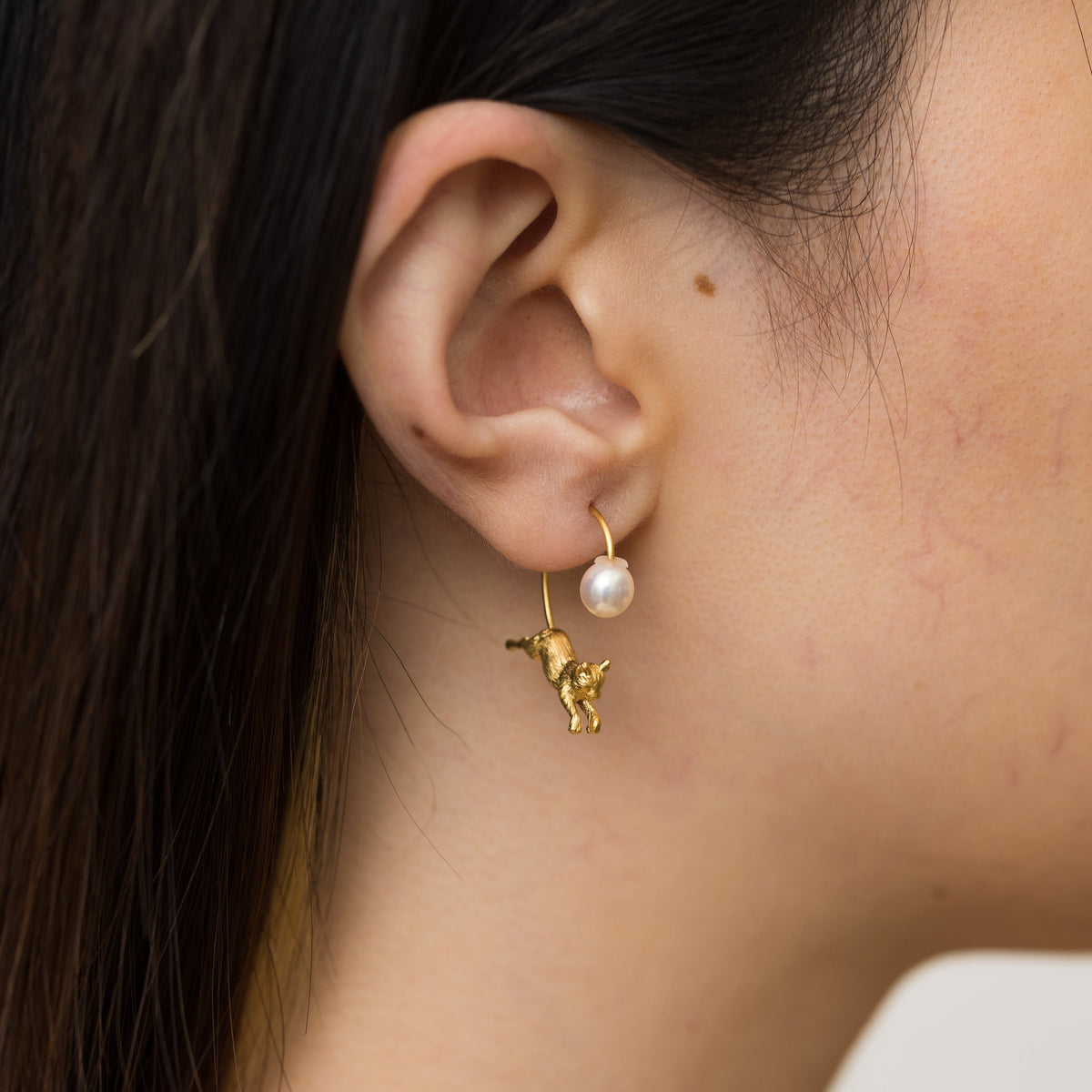 Cat tail earring – Kolekto