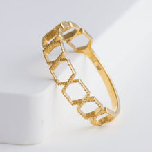 Load image into Gallery viewer, Repeat hexagon ring - Kolekto