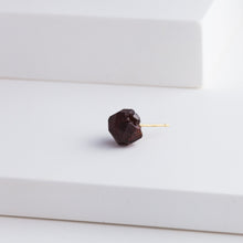 Load image into Gallery viewer, Rough stone rainbow garnet stud - Kolekto