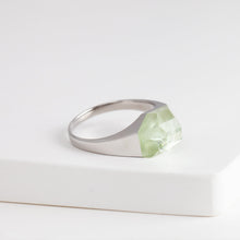 Load image into Gallery viewer, Mini rock crystal green aquamarine ring - silver
