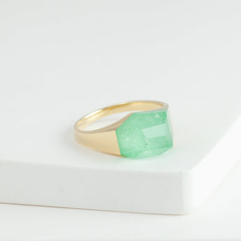 [Limited Edition] Mini rock crystal emerald ring
