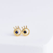 Load image into Gallery viewer, Eyes sapphire stud
