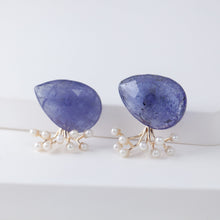 Load image into Gallery viewer, Fairy pear tanzanite and pearl earrings [Limited Edition]
