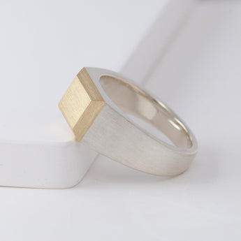 [Special order for T.L.] Grand Baguette Signet ring
