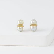 Load image into Gallery viewer, Medium twin pearl earrings
