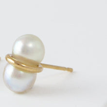 Load image into Gallery viewer, Medium twin pearl earrings
