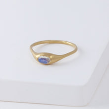 Load image into Gallery viewer, Yui moonstone ring
