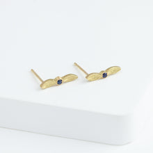 Load image into Gallery viewer, Bloom blue sapphire stud
