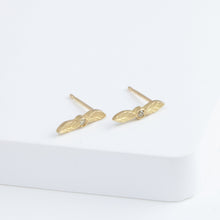 Load image into Gallery viewer, Bloom olive diamond stud
