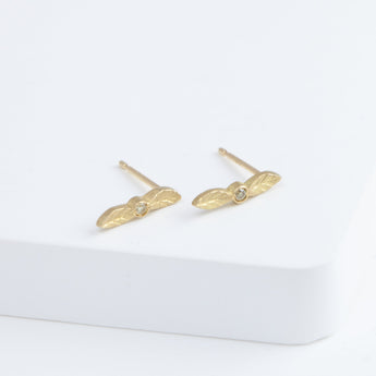 Bloom olive diamond stud