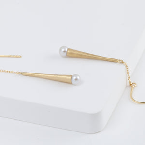 Raindrop pearl hook earrings