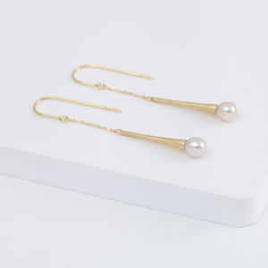 Raindrop one-of-a-kind pearl hook earrings