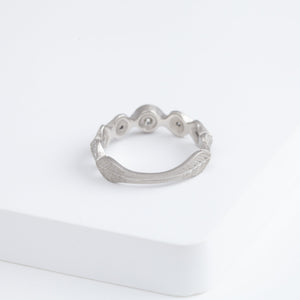 Leaf pave platinum ring with diamonds