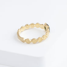 Load image into Gallery viewer, Leaf little ring with an one-of-a-kind bicolor sapphire
