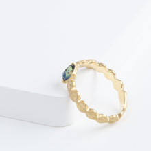 Load image into Gallery viewer, Leaf little ring with an one-of-a-kind bicolor sapphire
