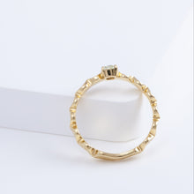 Load image into Gallery viewer, Leaf little ring with an one-of-a-kind diamond
