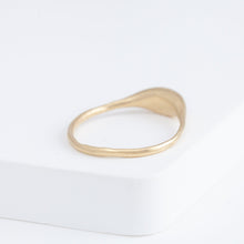 Load image into Gallery viewer, Yui OOAK australian opal ring
