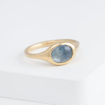 Maxi Yui aquamarine ring