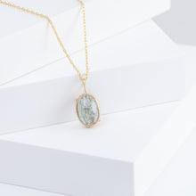 Load image into Gallery viewer, Gallery oval moss aquamarine necklace B
