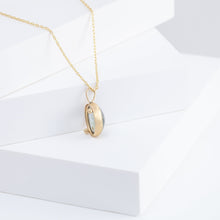 Load image into Gallery viewer, Gallery oval moss aquamarine necklace B

