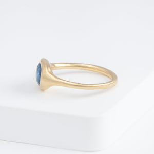 Maxi Yui aquamarine ring