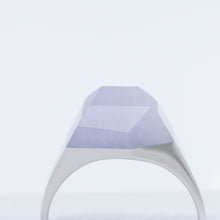 Load image into Gallery viewer, Mini rock crystal purple jade ring - silver
