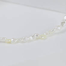 Load image into Gallery viewer, Sazare small white akoya pearl necklace (#6065)
