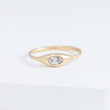 Load image into Gallery viewer, Yui OOAK diamond ring
