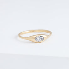 Load image into Gallery viewer, Yui OOAK diamond ring
