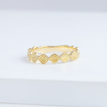Leaf 4mm yellow gold ring (high-shine)