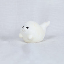 Load image into Gallery viewer, montomi - Seal like a ghost

