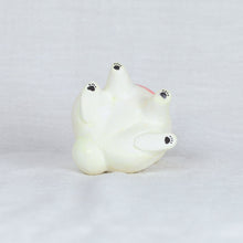 Load image into Gallery viewer, montomi - Sitting Pomeranian
