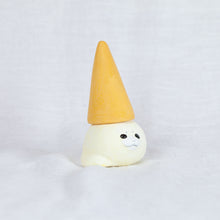 Load image into Gallery viewer, montomi - Seal Ice-cream

