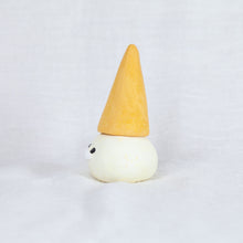 Load image into Gallery viewer, montomi - Seal Ice-cream

