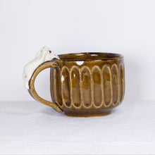 Load image into Gallery viewer, Yukurite - Ceramic mug cup with white bunny
