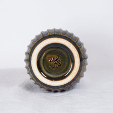Load image into Gallery viewer, Yukurite - Ceramic small vase with corgi
