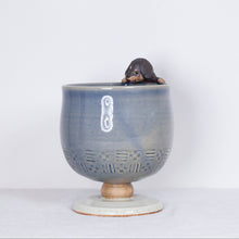 Load image into Gallery viewer, Yukurite - Ceramic wine cup with dachshund
