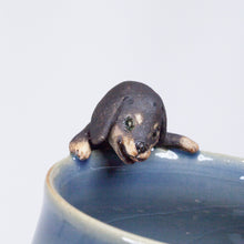 Load image into Gallery viewer, Yukurite - Ceramic wine cup with dachshund
