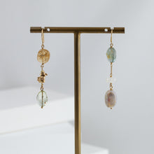 Load image into Gallery viewer, Confetti earrings
