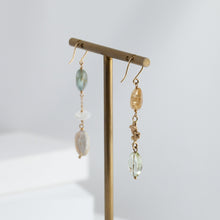 Load image into Gallery viewer, Confetti earrings
