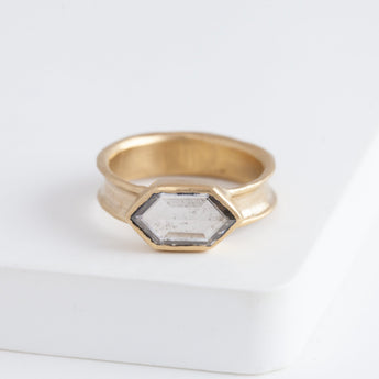 Florentine OOAK diamond ring