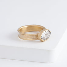 Load image into Gallery viewer, Florentine OOAK diamond ring
