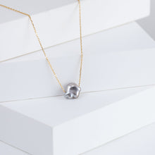 Load image into Gallery viewer, Kidney black pearl necklace
