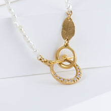 Load image into Gallery viewer, Hung necklace with Sazare small white akoya pearl (#6065)
