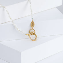 Load image into Gallery viewer, Hung necklace with Sazare small white akoya pearl (#6065)

