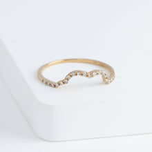 Load image into Gallery viewer, Cotton flower silhouette diamond ring (large yellow gold)
