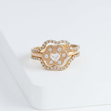 Load image into Gallery viewer, Cotton flower OOAK heart diamond ring
