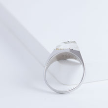 Load image into Gallery viewer, Mini rock crystal Japanese quartz ring - silver
