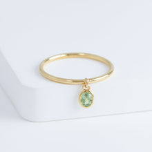 Load image into Gallery viewer, Swinging oval green sapphire ring

