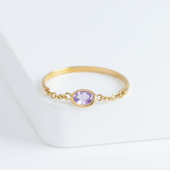 Gemstone oval purple sapphire chain ring